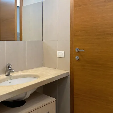 Awesome In With Kitchen Holiday home *