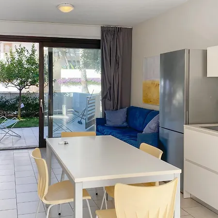 Awesome In With Kitchen Holiday home Marina di Ragusa