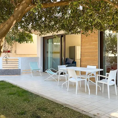 Awesome In With Kitchen Holiday home