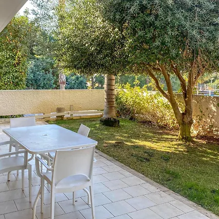 Awesome In With Kitchen